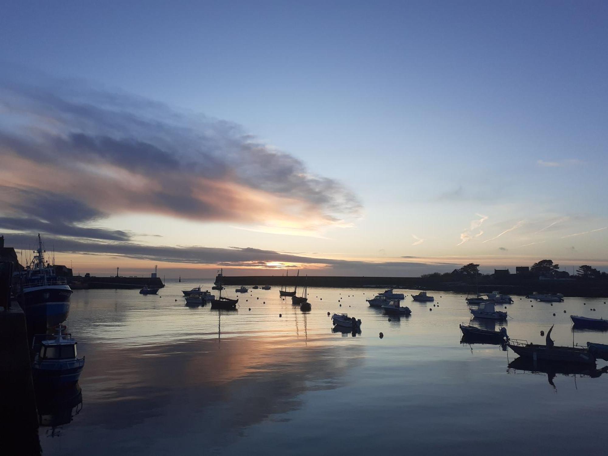 Le Mora Hotes Bed & Breakfast Barfleur Eksteriør bilde