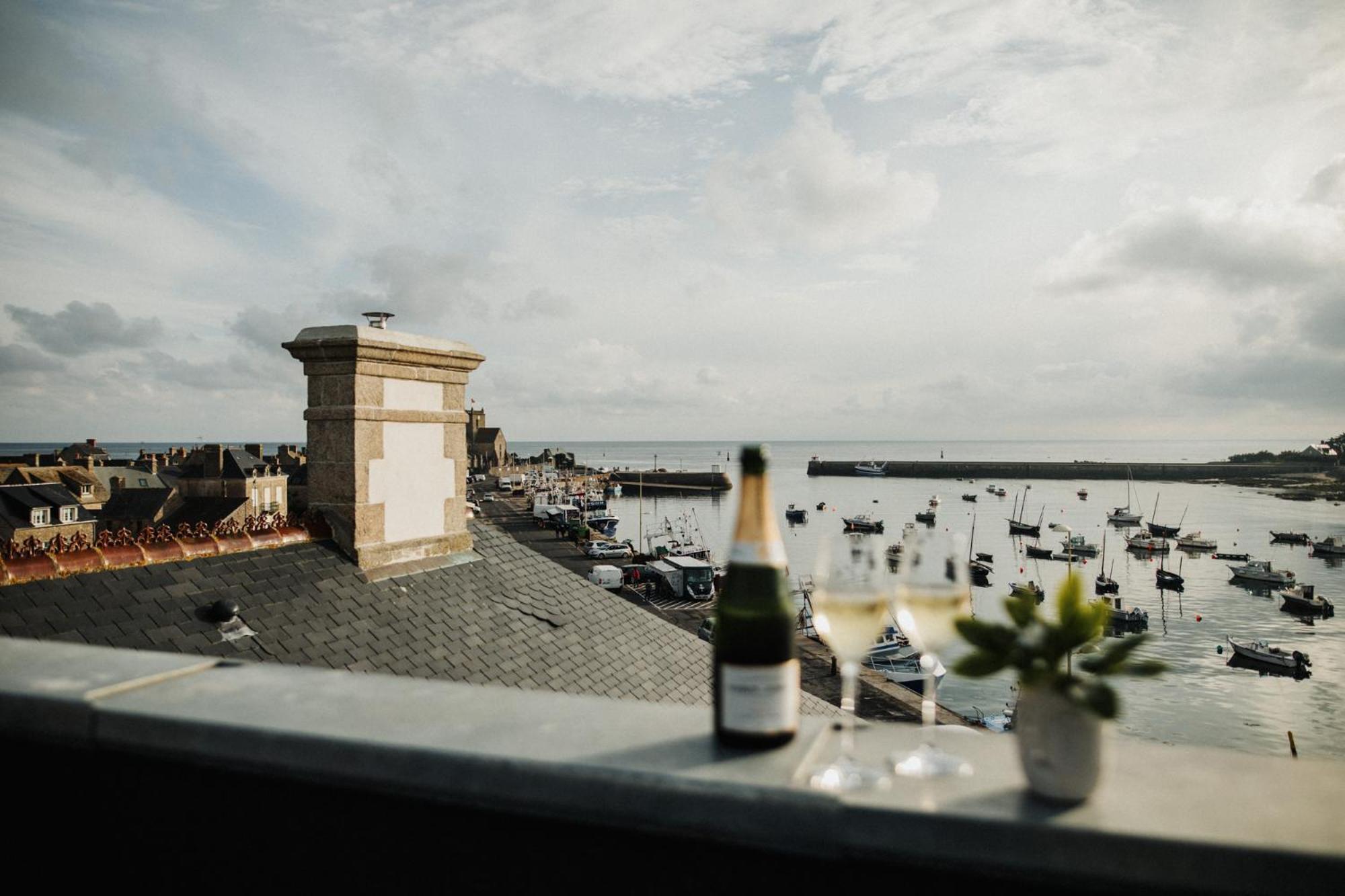 Le Mora Hotes Barfleur Eksteriør bilde