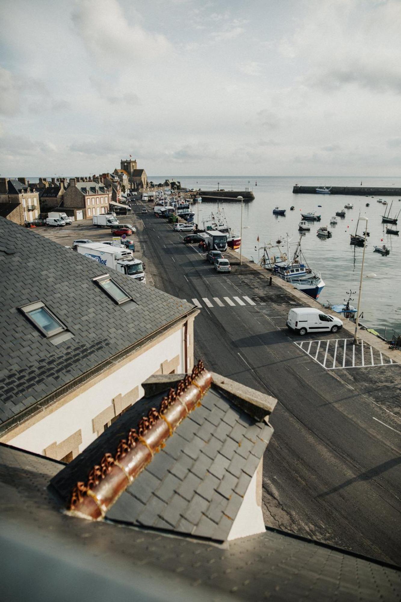Le Mora Hotes Barfleur Eksteriør bilde
